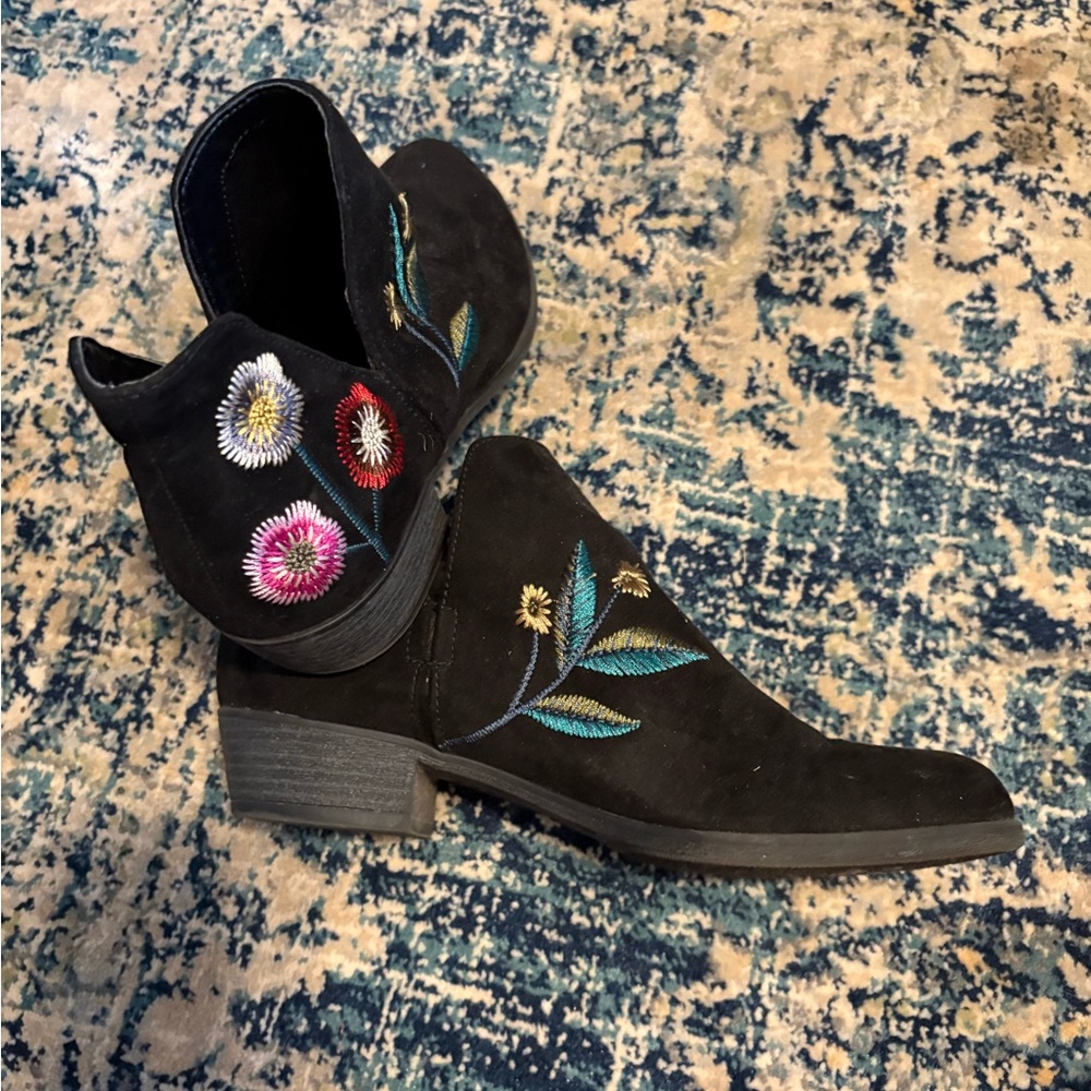 Indigo Black Ankle Boots with Floral Embroidery